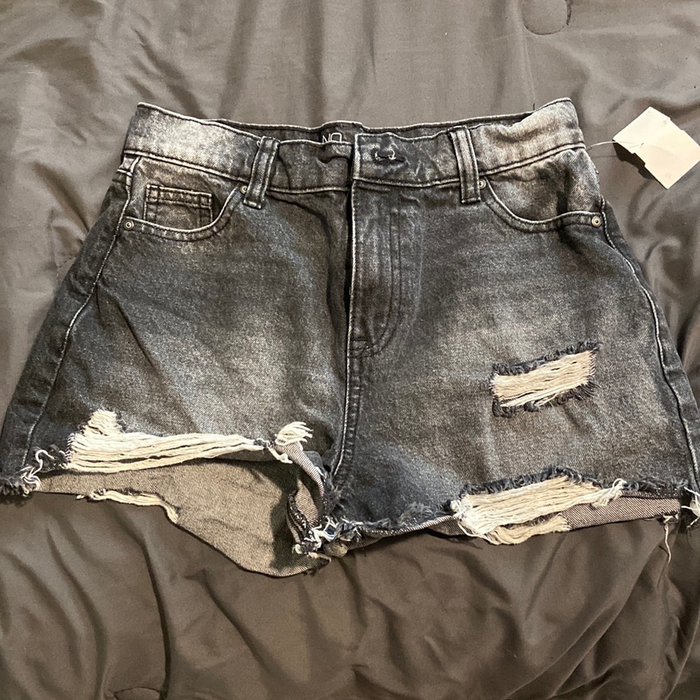 No Bondaries jean shorts